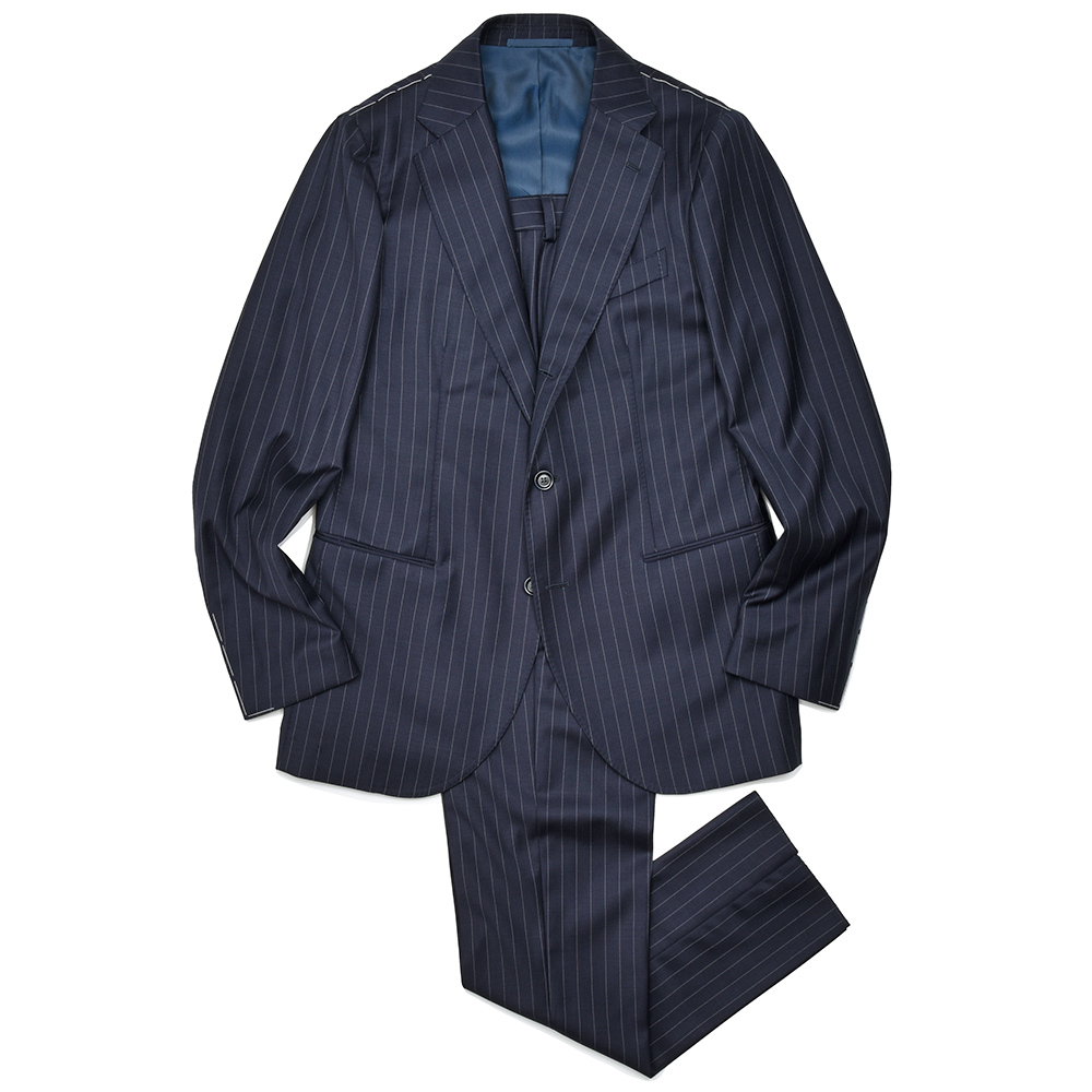 SIPARIO by STILE LATINO(シパーリオバイスティレラティーノ)<br>IVAN ウール サージ ピンストライプ 1プリーツ シングル3Bスーツ 37146001025