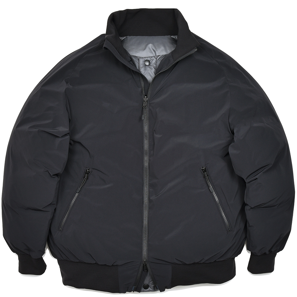 Scye(サイ)<br>ナイロン ストレッチ リバーシブル ダウンジャケット 34042000195