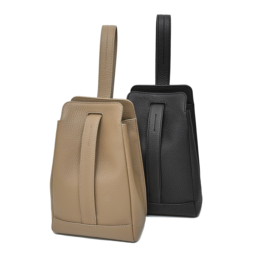 ACATE(アカーテ)<br>NUOVO カーフ シュリンクレザー 2WAY クラッチバッグ 38452002211